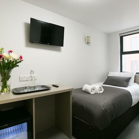 Belvilla Ilford Hill Hotel London Exterior foto